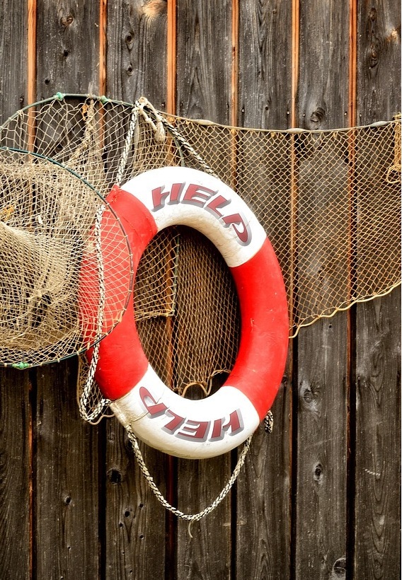 Rettungsring mit Fischernetzen